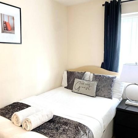 Amazing 2-Bed City Centre Apt With Parking Coventry Eksteriør billede