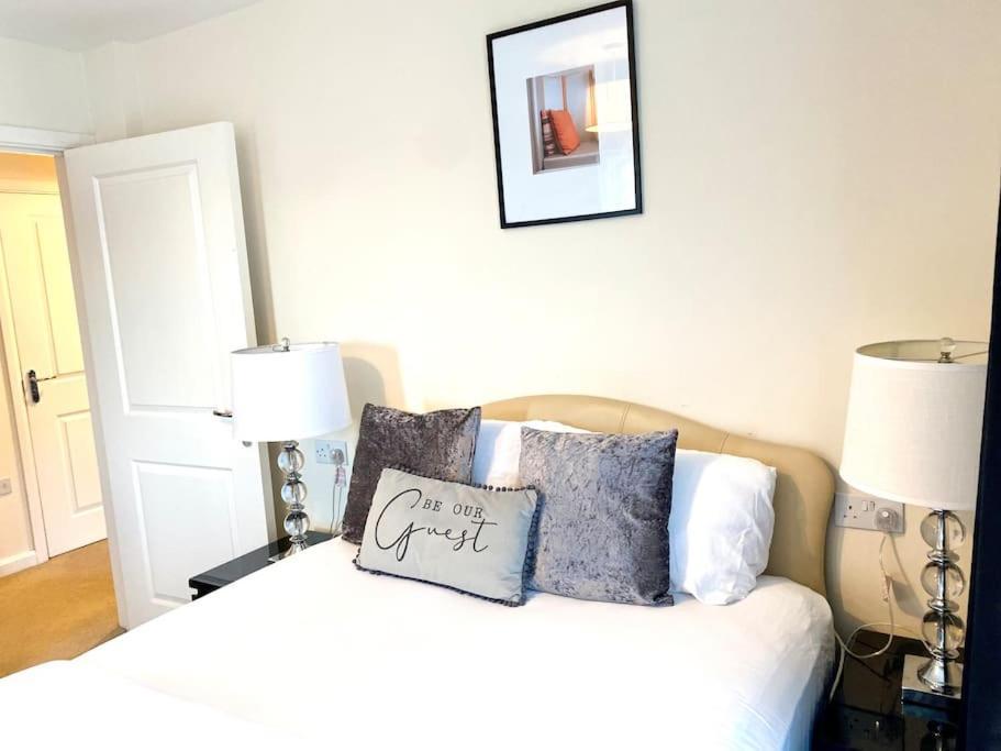 Amazing 2-Bed City Centre Apt With Parking Coventry Eksteriør billede